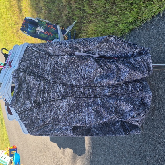 Lululemon Ruched Jacket - Picture 2 of 3